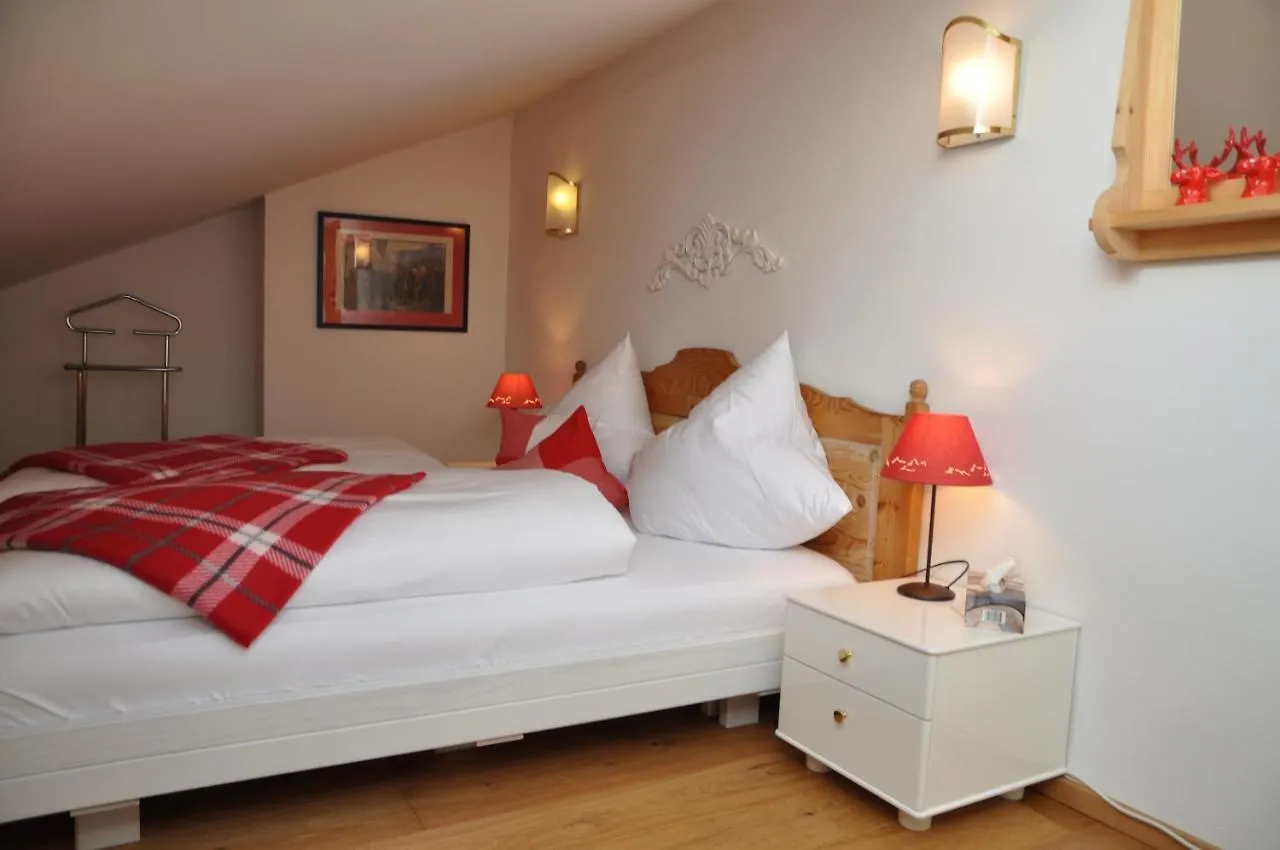 Apartment Ferienwohnungen Alpentraum - Landhaus Kiesel Oberstdorf Germany