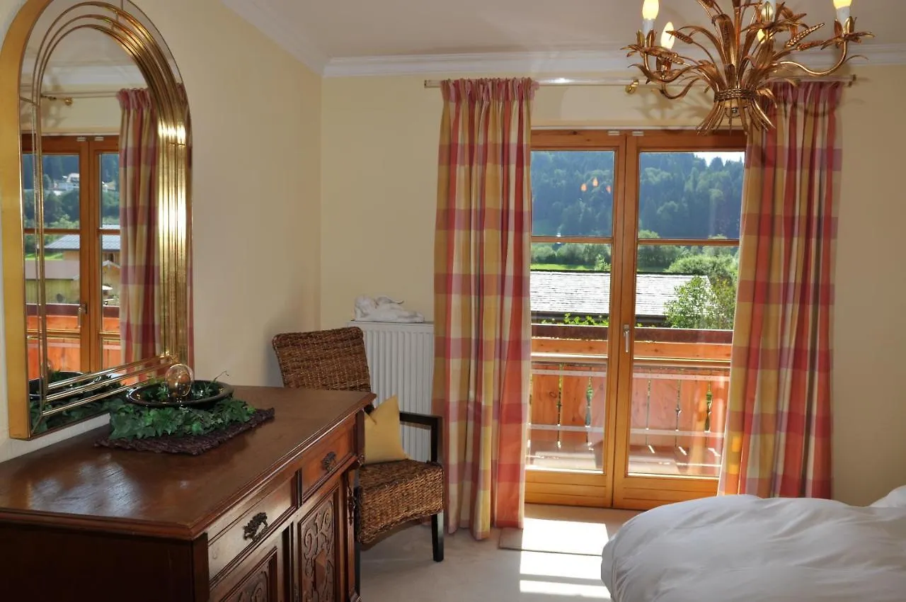 Apartment Ferienwohnungen Alpentraum - Landhaus Kiesel Oberstdorf