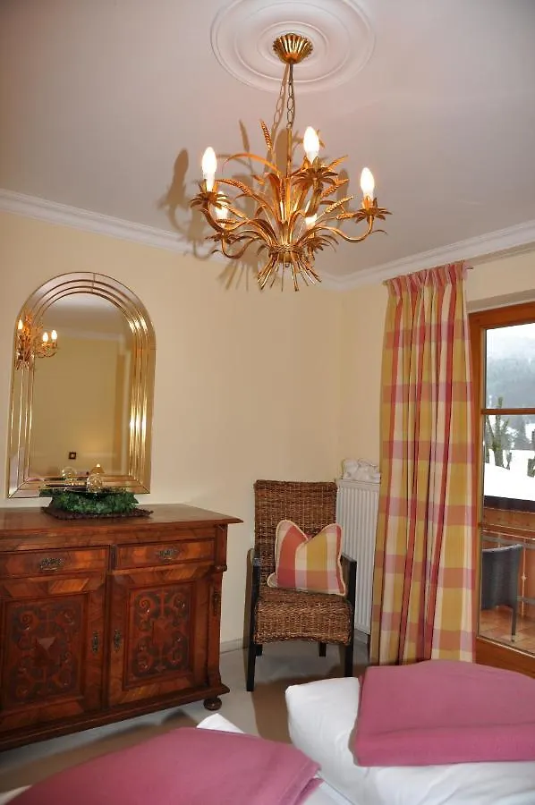 Apartment Ferienwohnungen Alpentraum - Landhaus Kiesel Oberstdorf Germany